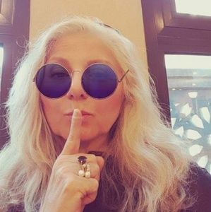 Meet your Posher, Virginia